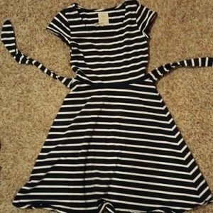 Hope and Henry blue and white dress size 6